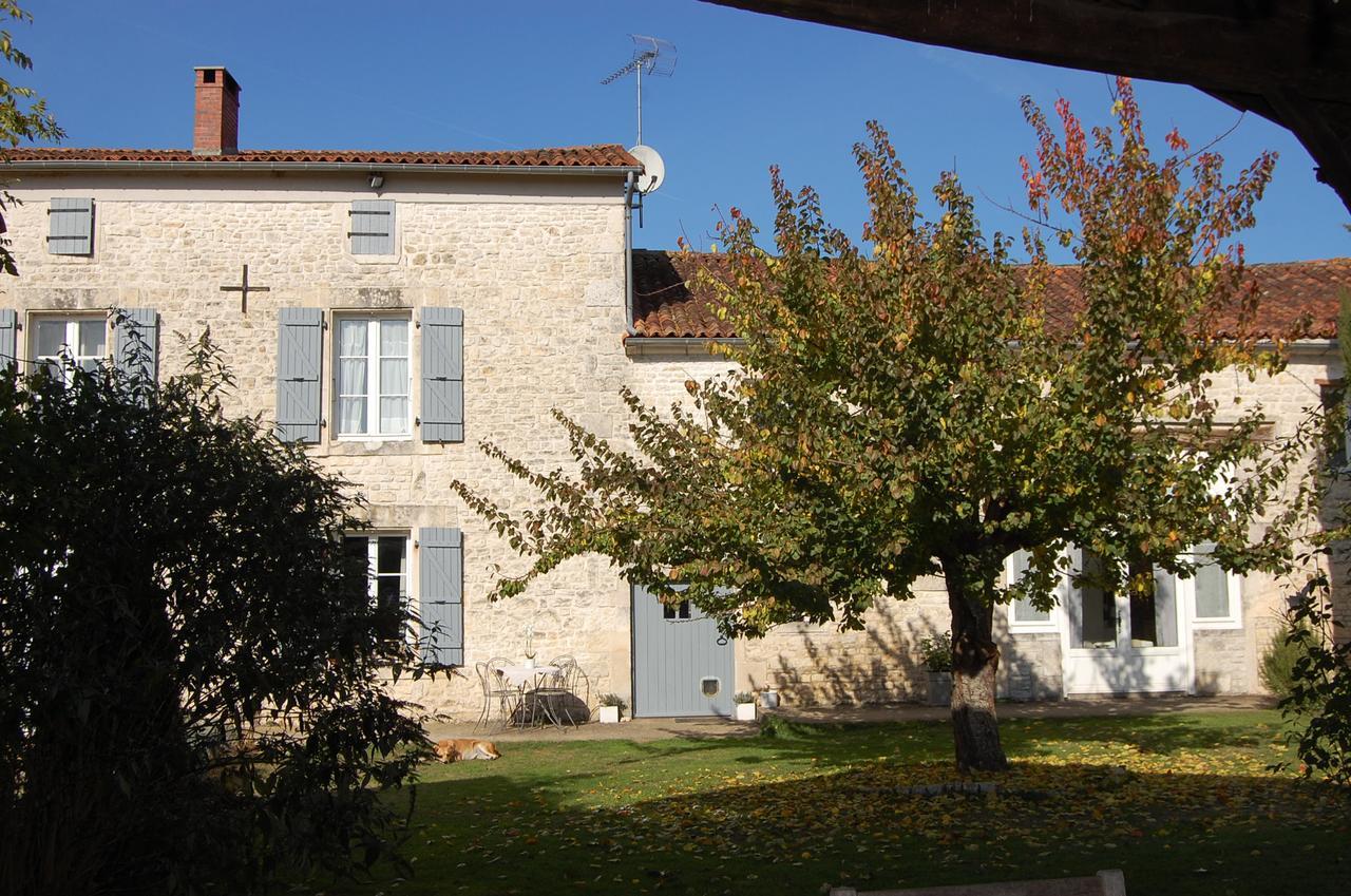 La Belle Lavande, Chambre D Hote Chenommet Exterior foto