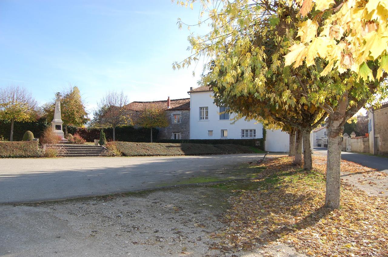 La Belle Lavande, Chambre D Hote Chenommet Exterior foto